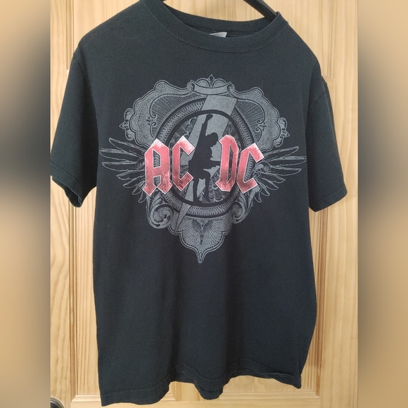 AC/DC Black Ice Tour 2008 2009 Concert Worn Shirt Size Medium - Picture 2 of 4